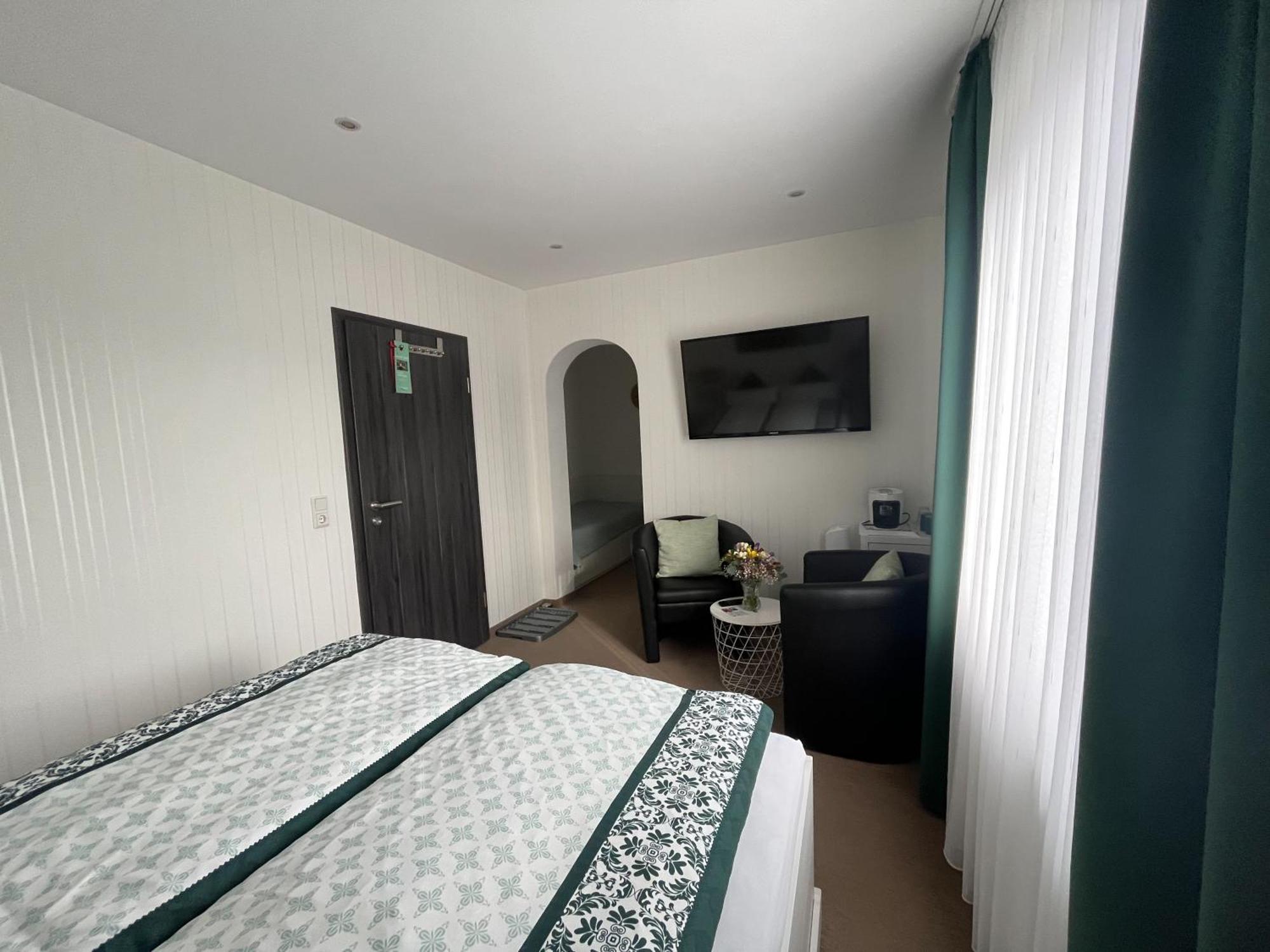 Hotel Pension Haus Talblick Edersee Hemfurth-Edersee Экстерьер фото